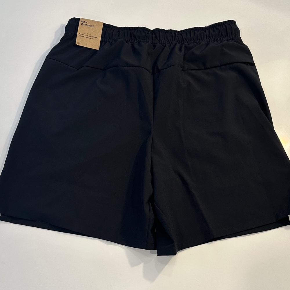 Nike Dri-Fit Performance Athletic Shorts - Picture 3 of 3